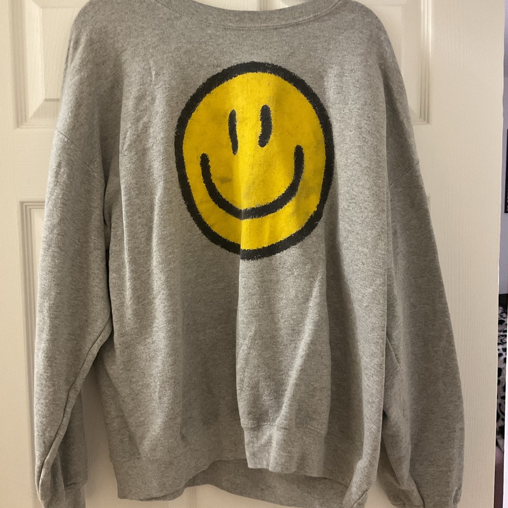 Cozy Gray Sweater with Yellow Smiley Face